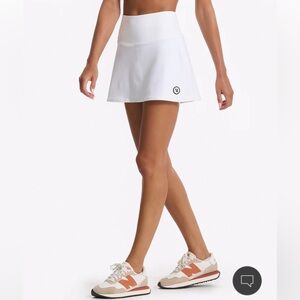 VUORI Volley skirt-white size small
